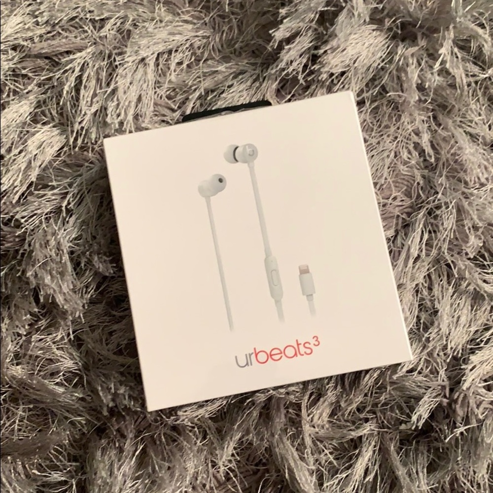 UrBeats3 Beats by Dre earbuds